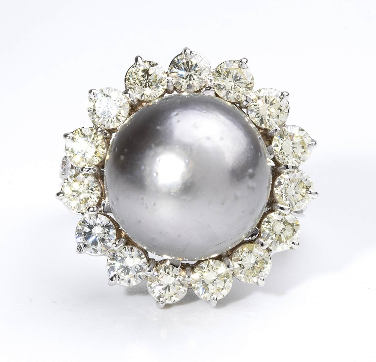 Anello con Perla Tahiti e Diamanti...