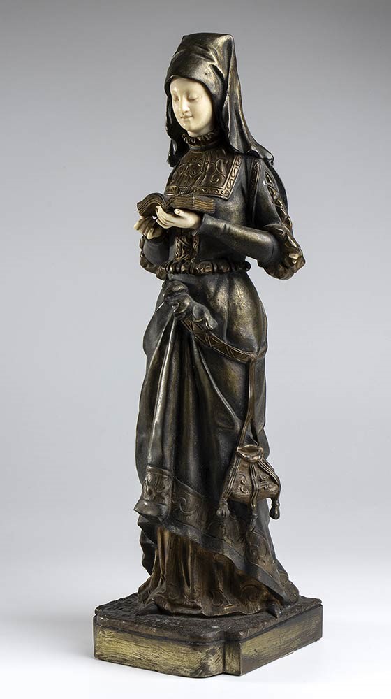 Scultura Francese in Bronzo Raffigurante una Dama in Abiti Nobiliari - Firmata S. Omerth