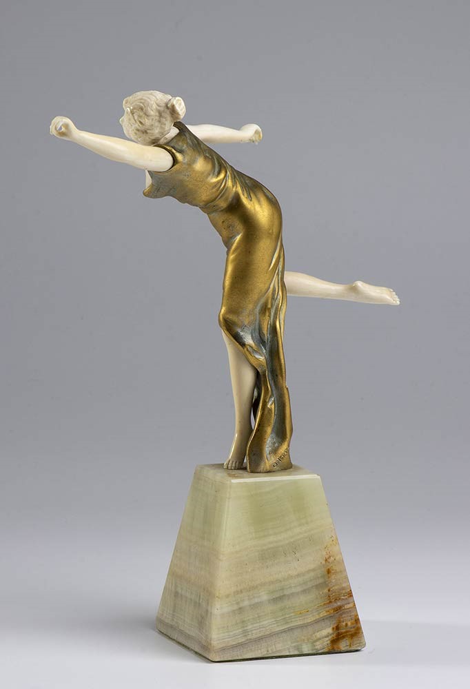 Scultura Francese in Bronzo Raffigurante Ballerina con Abito Dorato - Firmata Omerth