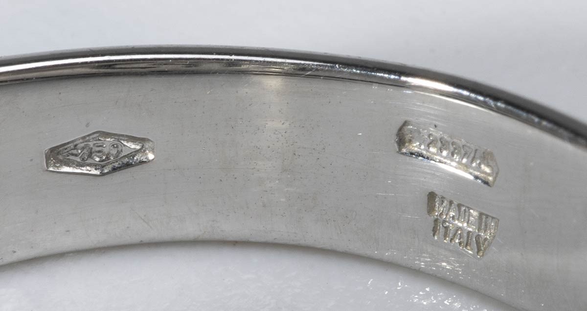 Bulgari, Modello Parentesi: Anello a Fascia in Oro con Diamanti