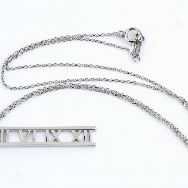 TIFFANY & Co. - Gold necklace and pendant