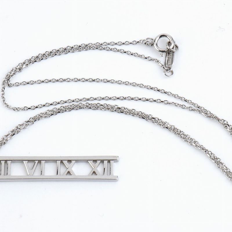 Tiffany & Co: Girocollo e Pendente in Oro
