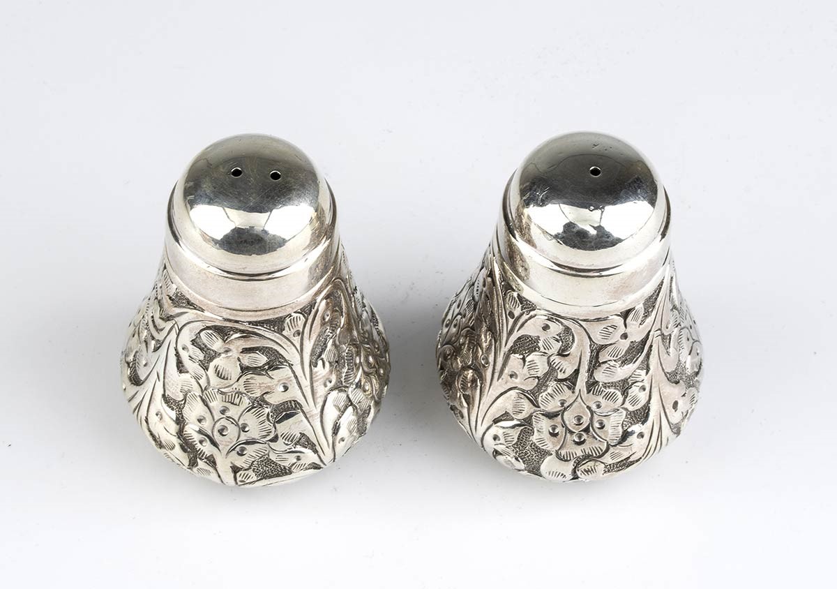 Coppia Sale e Pepe in Argento - XX Secolo...