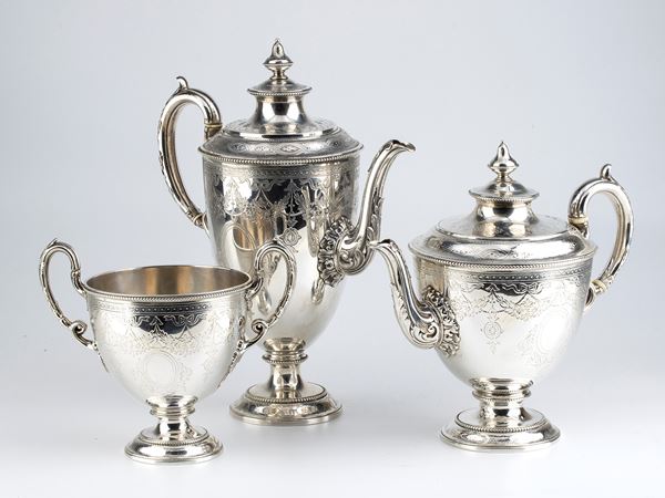 Servizio da tè e caffe  vittoriano inglese in argento -  Londra 1868, maestri argentieri JOHN, EDWARD, WALTER & JOHN BARNARD