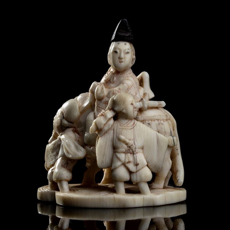 Netsuke in Avorio con Narihira che Attraversa il Fiume Tamagawa