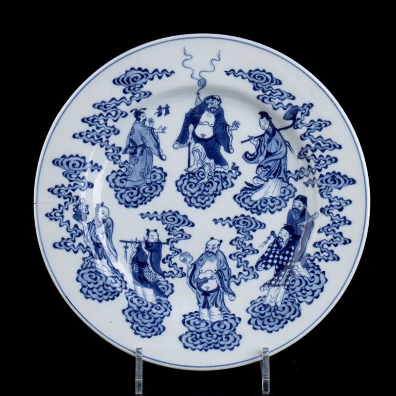 Piatto in Porcellana 'bianco e Blu' con gli Otto Immortali Taoisti