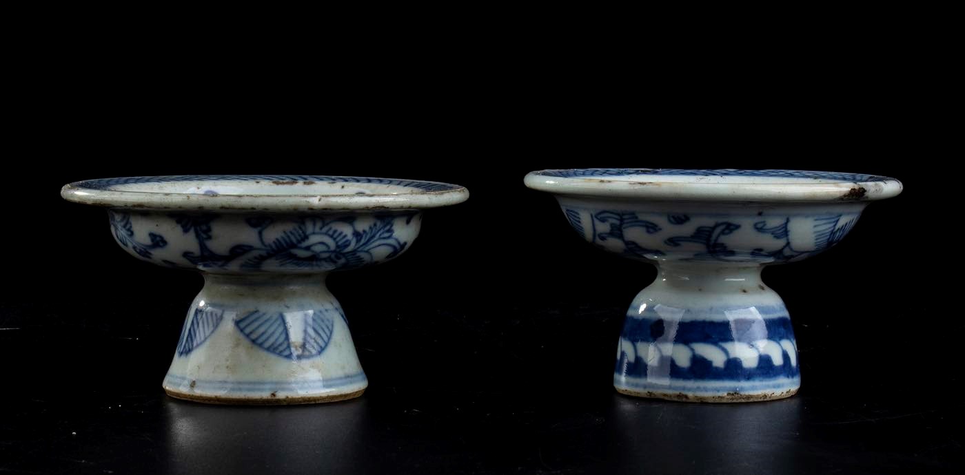 Due Piccole Alzate in Porcellana 'bianco e Blu'