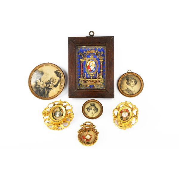 Lotto di 7 miniature  (XIX/XX secolo)  - Asta Smart Auction: Arredi, Dipinti, Sculture e altro a prezzi vantaggiosi - Bertolami Fine Art - Casa d'Aste