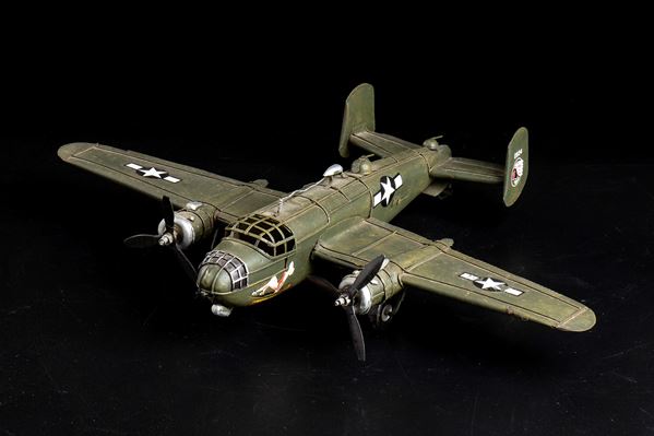 HAND MADE MODEL, MITCHELL B 25, USA 2 GM IN PAINTED IRON