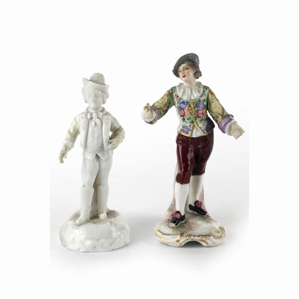 Lot of 2 volume sculptures youths with hats