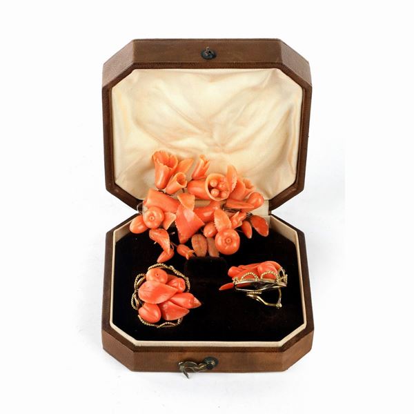 Pair of clip earrings and brooch  (mid 20th century)  - Auction Smart Auction: Furniture, Paintings, Sculptures and more at affordable prices - Bertolami Fine Art - Casa d'Aste