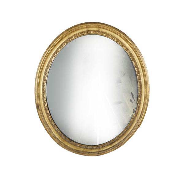 Specchiera in legno dorato ed assetto ovale  - Asta Smart Auction: Arredi, Dipinti,  [..]
