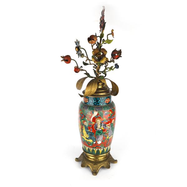 Vaso in porcellana policroma  (XX secolo)  - Asta Smart Auction: Arredi, Dipinti,  [..]