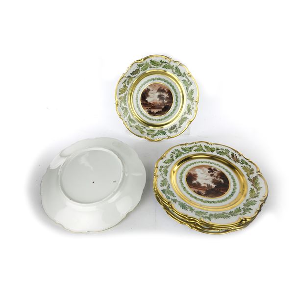 Lotto di 6 piatti da coltello in porcellana  (Fine XVIII-Inizio XIX secolo)  - Asta Scultura, Bronzetti e Ceramiche dal XVI al XIX Secolo - Bertolami Fine Art - Casa d'Aste
