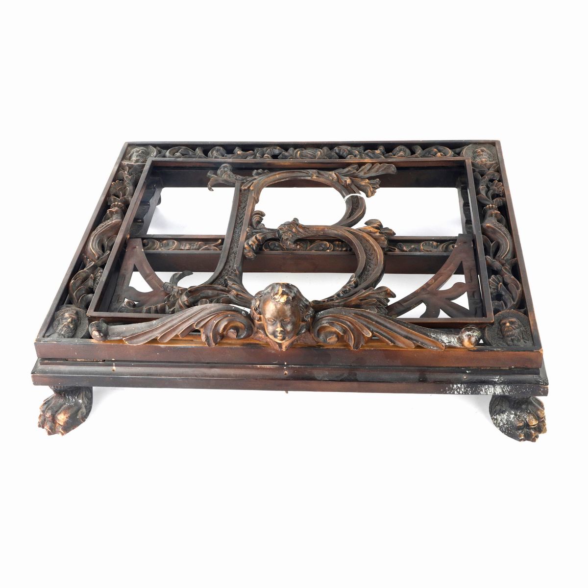 Legio da Tavolo in Legno Scolpito ed Inciso