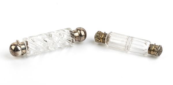 Due flaconi da profumo vittoriani inglesi in argento, princisbecco e vetro a doppia apertura - XIX secolo