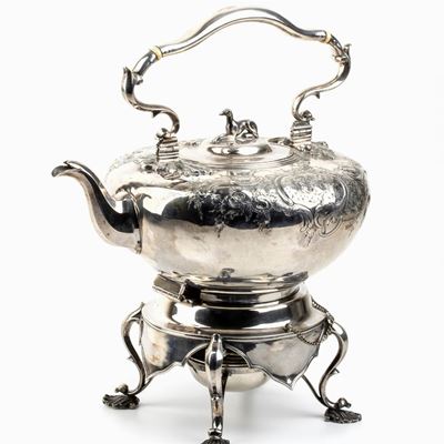 Tea Kettle Stato Pontificio in Argento - Roma, XIX Secolo Dopo il 1815, Rivenditore Ball Tompkins...