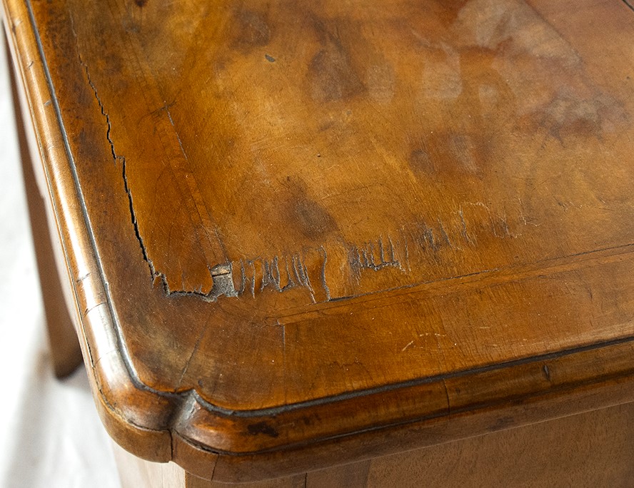 Scrittoio Queen Anne Inglese - Inizio XVIII Secolo