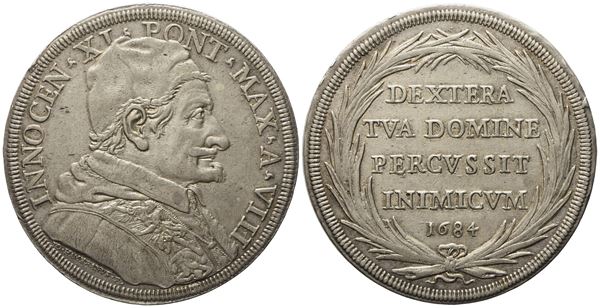 STATO PONTIFICIO. Roma. Innocenzo XI (1676-1689). Piastra 1684, anno VIII. Ag (31,84 g; 44,5 mm)