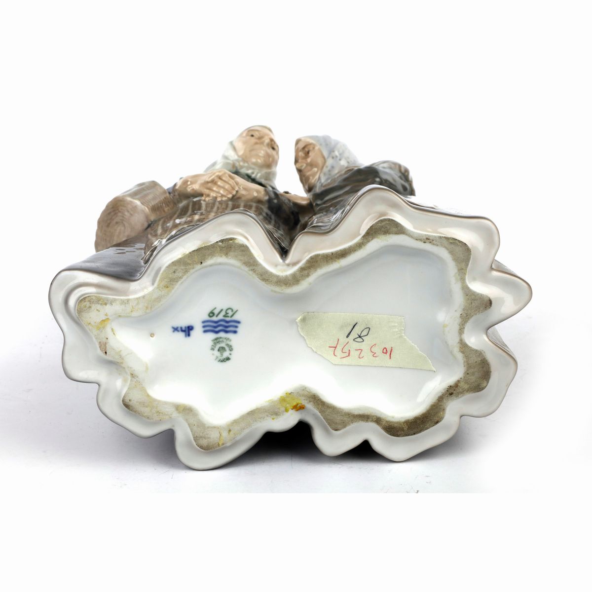 Le Comari, Scultura in Volume in Porcellana Policroma