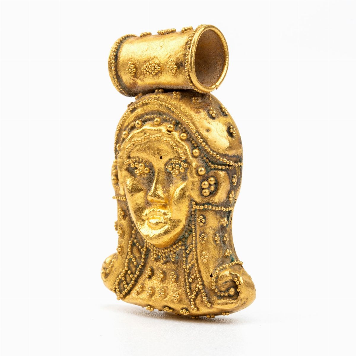 Pendente in Oro in Stile Archeologico Raffigurante una Maschera
