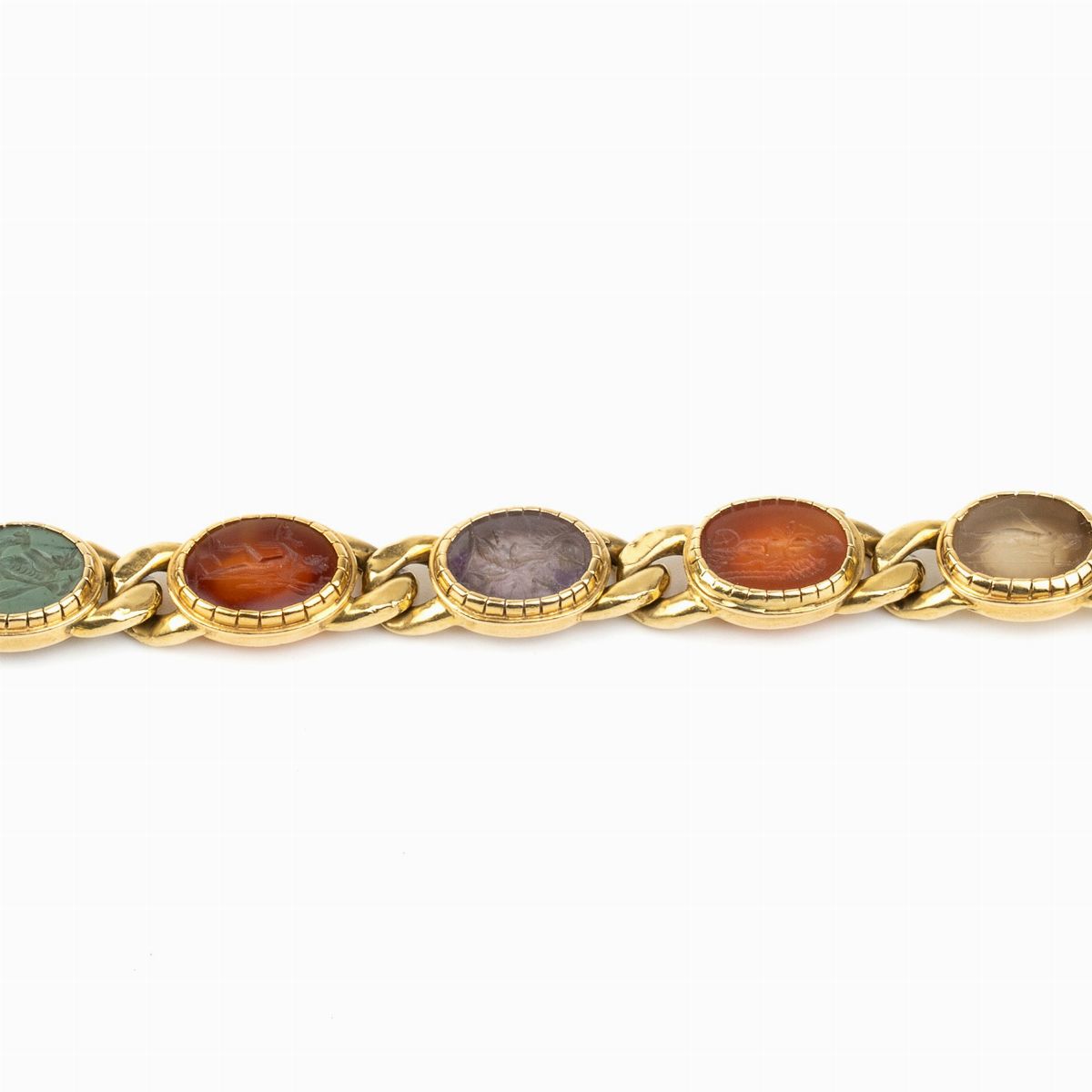 Molayem: Bracciale in Oro e Pietre Incise