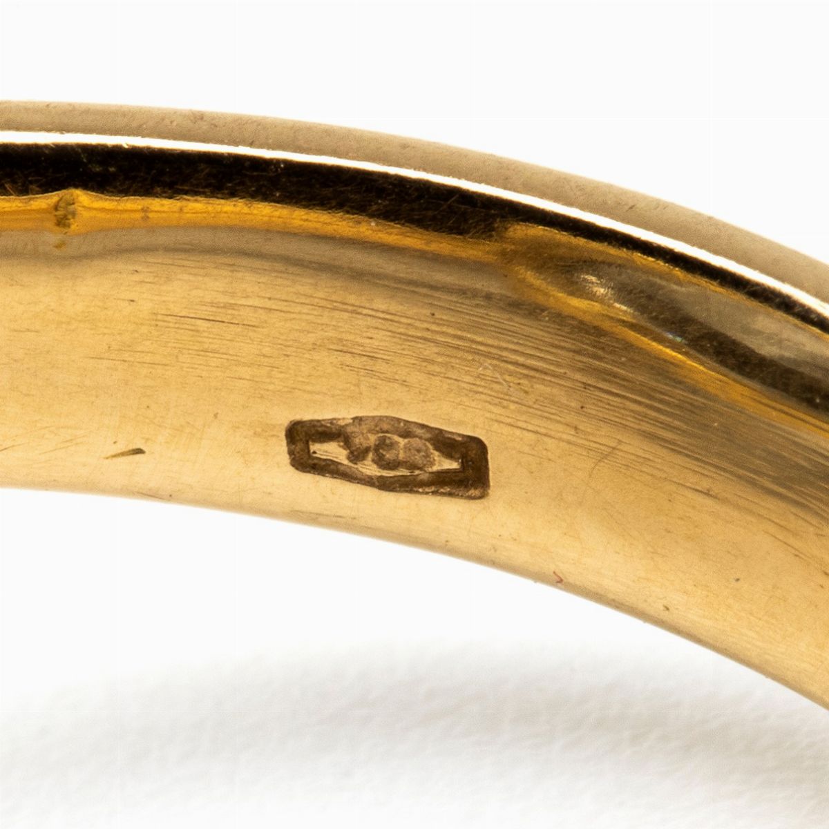 Anello in Oro con Acquamarina