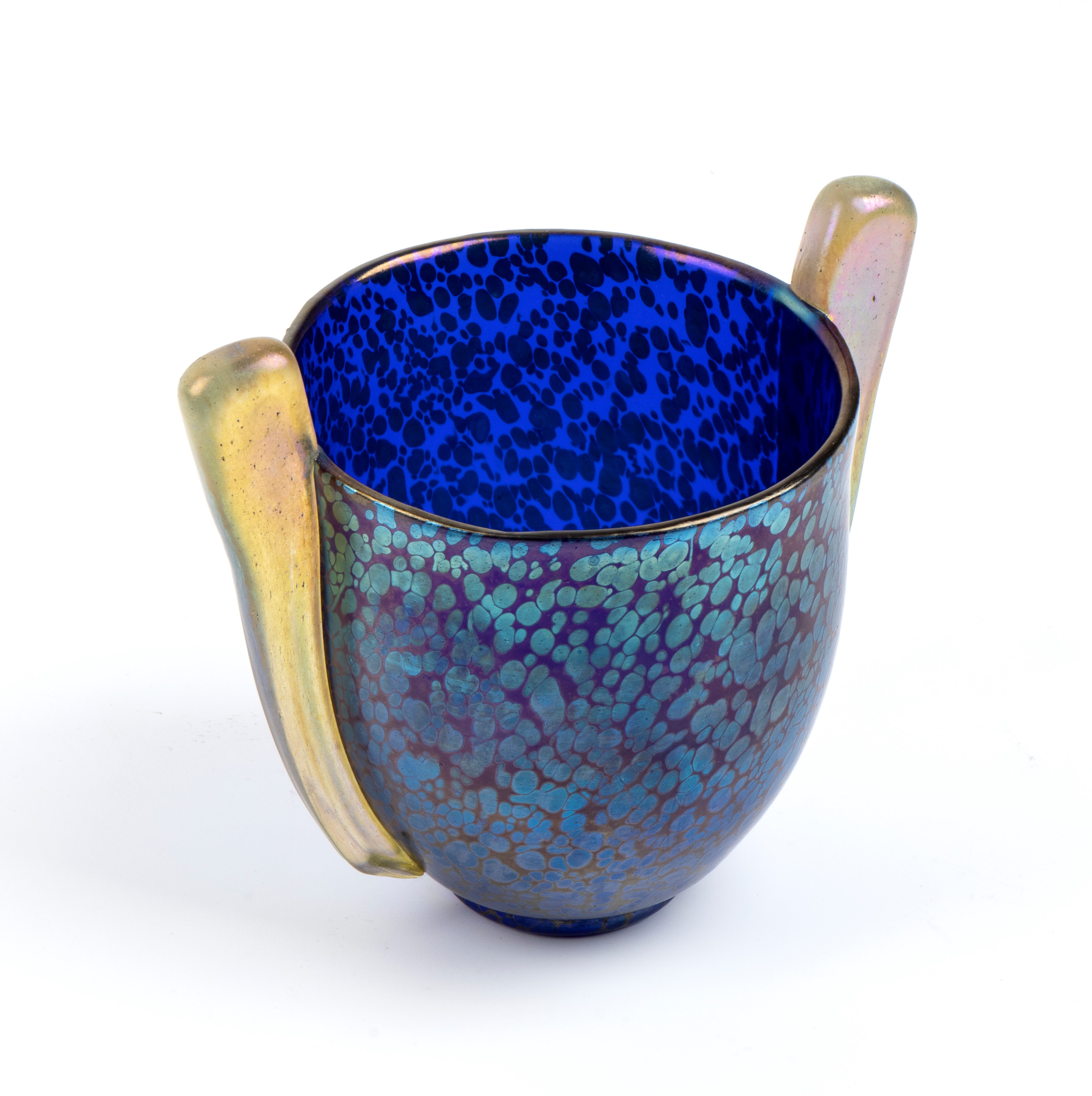 Loetz - Vaso Austriaco in Vetro Cangiante con Due Manici