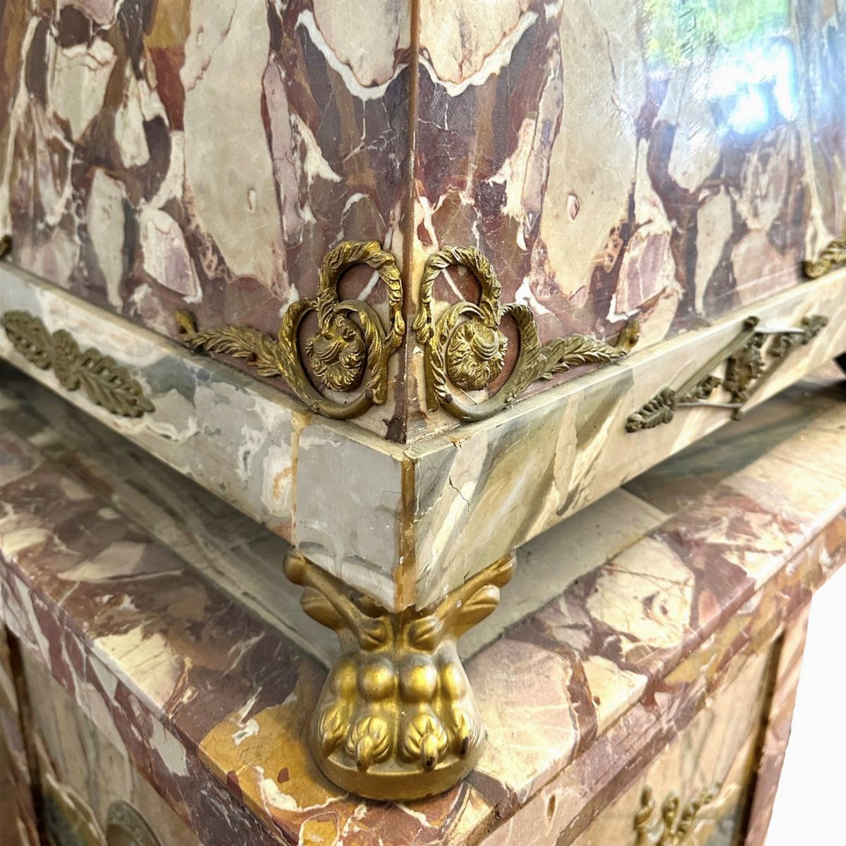 Coppia di Obelischi Monumentali Neoclassici in Marmo e Bronzo - Sicilia XIX Secolo