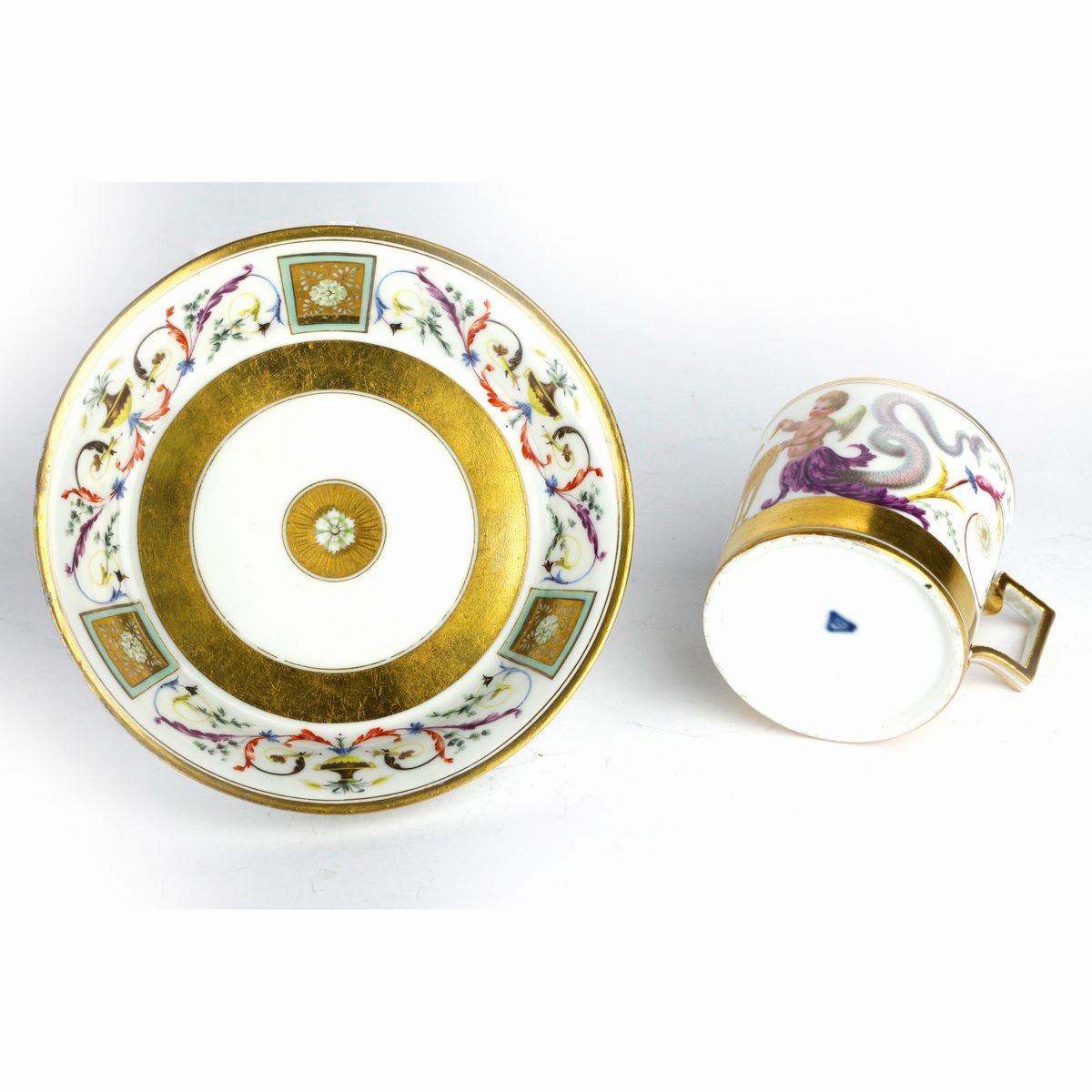 Tazza con Piatto in Porcellana