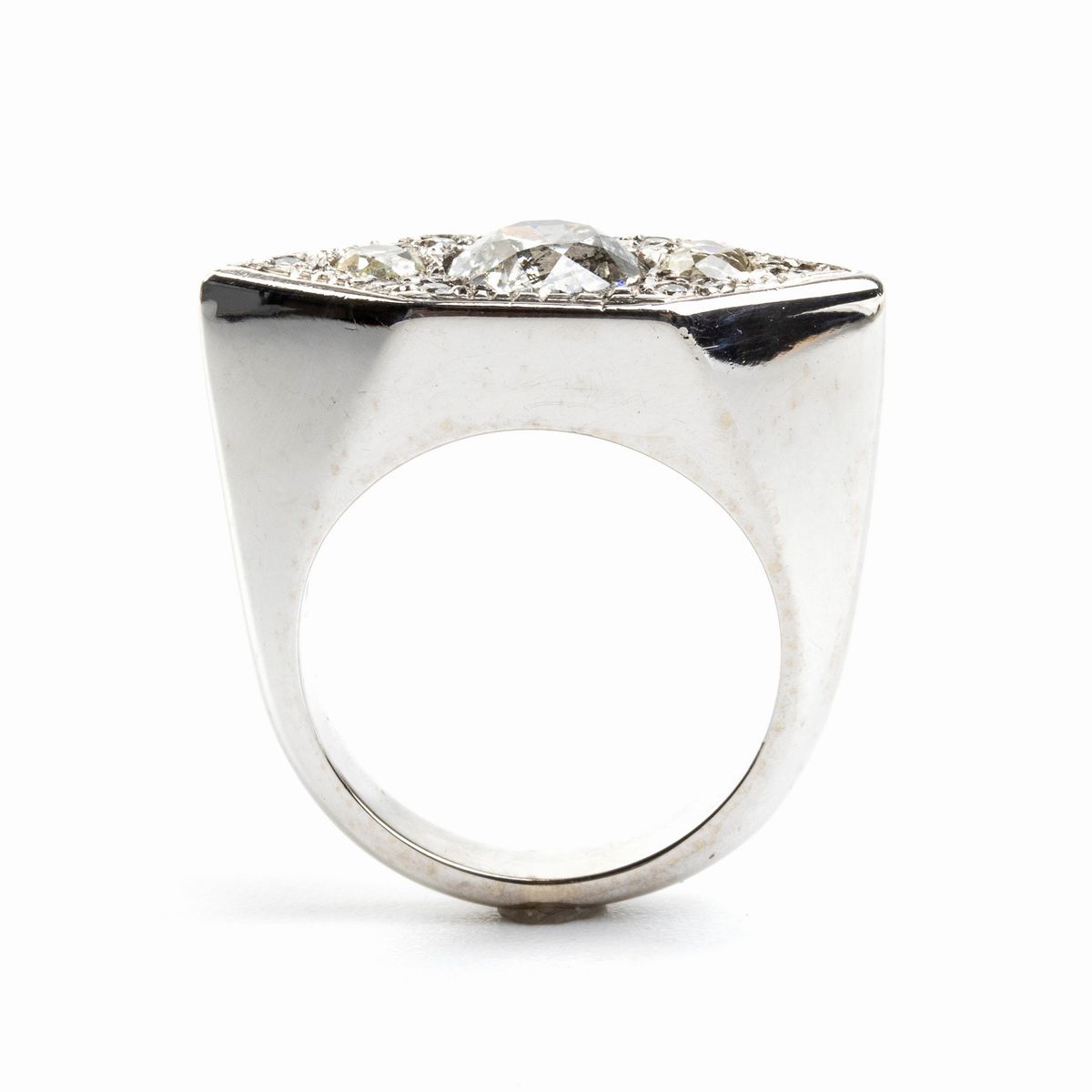 Anello in Oro Bianco con Diamanti