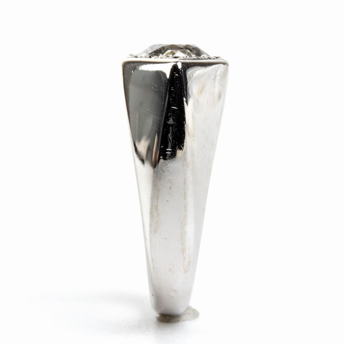 Anello in Oro Bianco con Diamanti