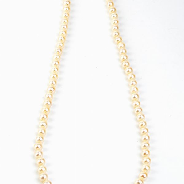 Saltwater cultured pearl necklace