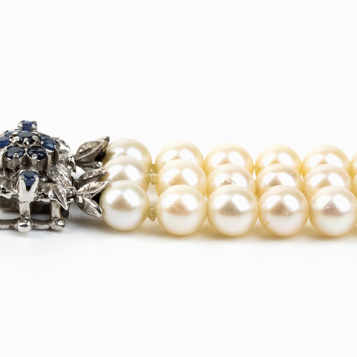 Bracciale con Perle, Fermezza in Oro Bianco e Zaffiri