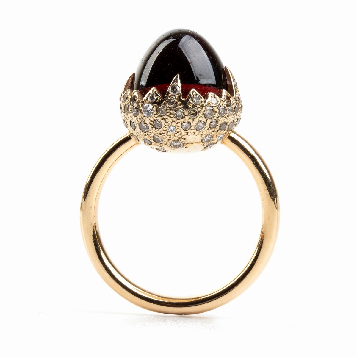 Pomellato: Anello "chimera" in Oro con Granato e Diamanti Brown