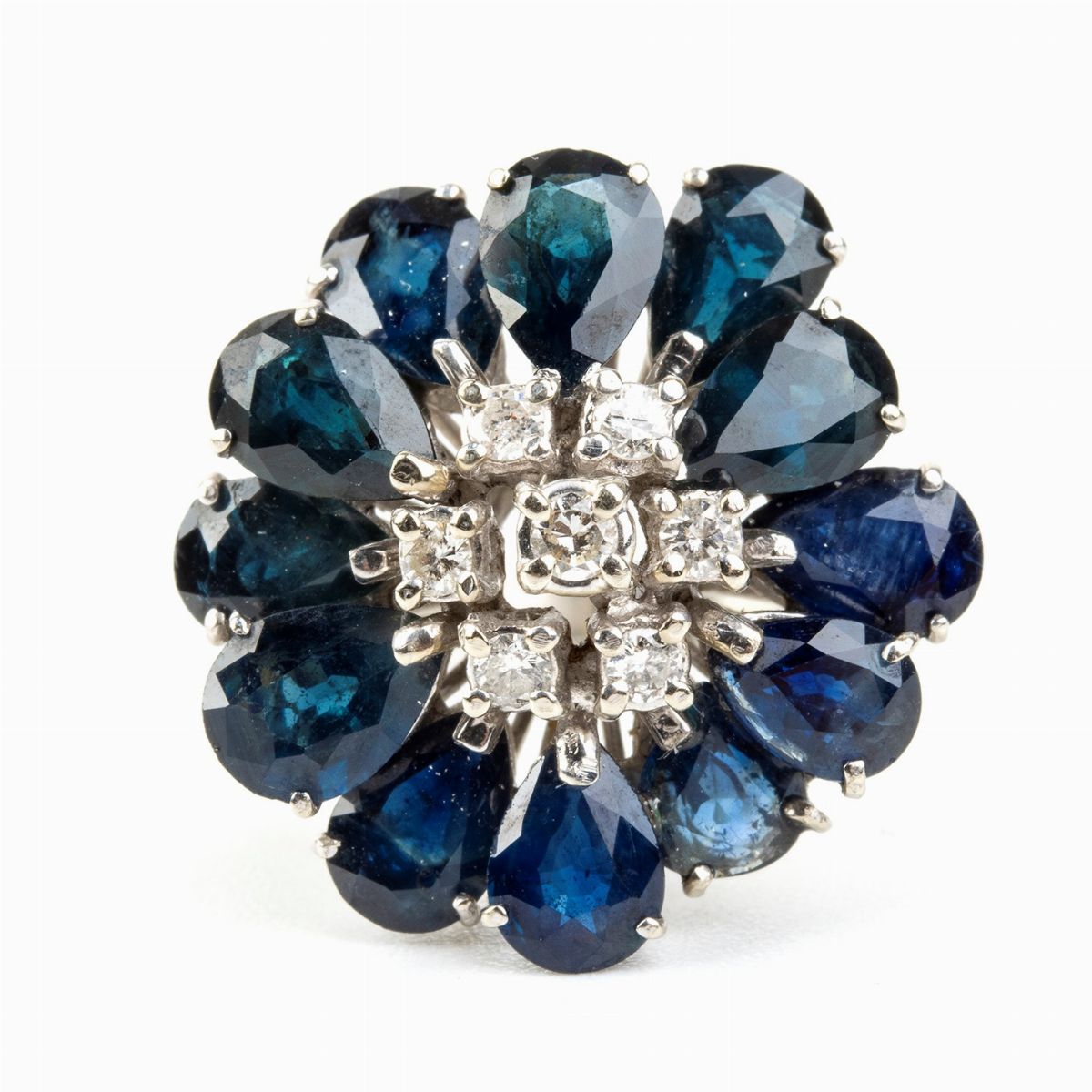 Anello in Oro con Zaffiri e Diamanti