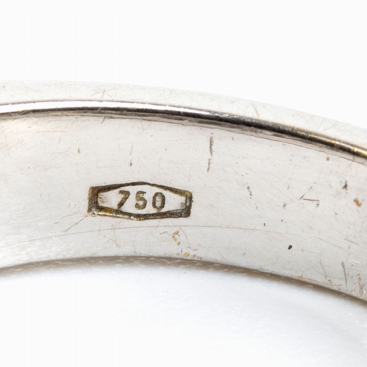 Anello in Oro con Diamanti