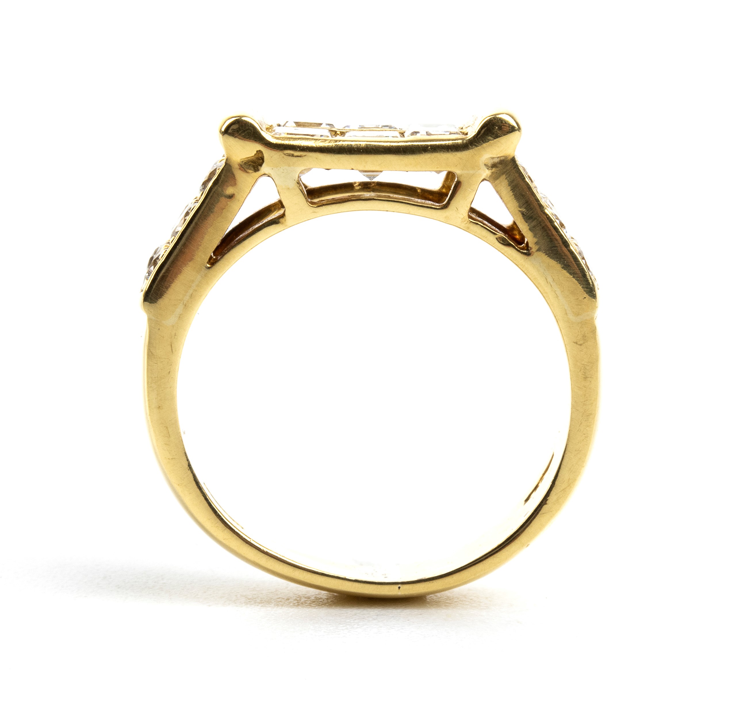 Anello in Oro e Diamanti