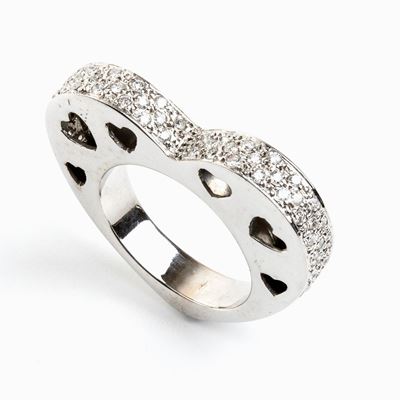 Anello a Cuore in Oro e Diamanti
