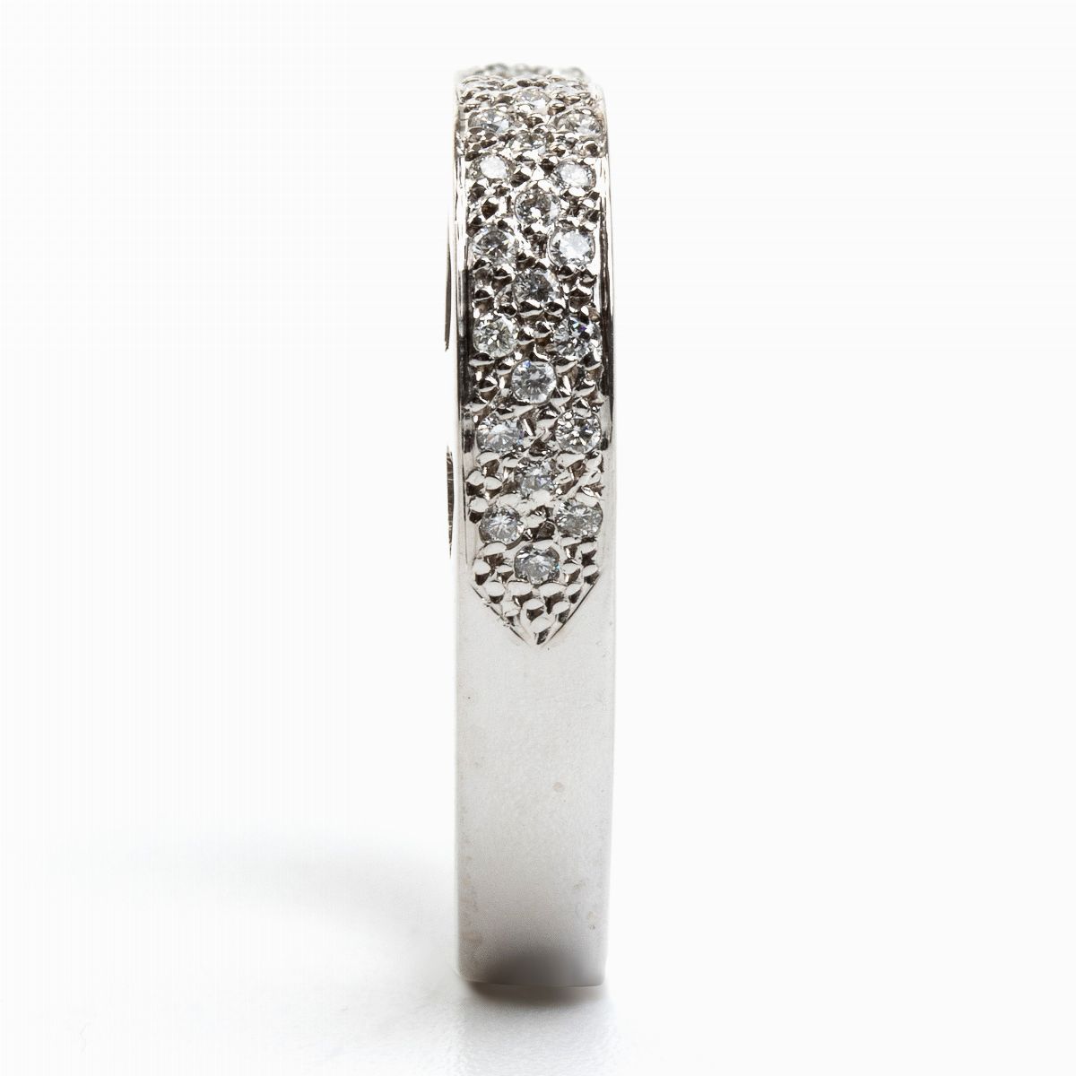 Anello a Cuore in Oro e Diamanti