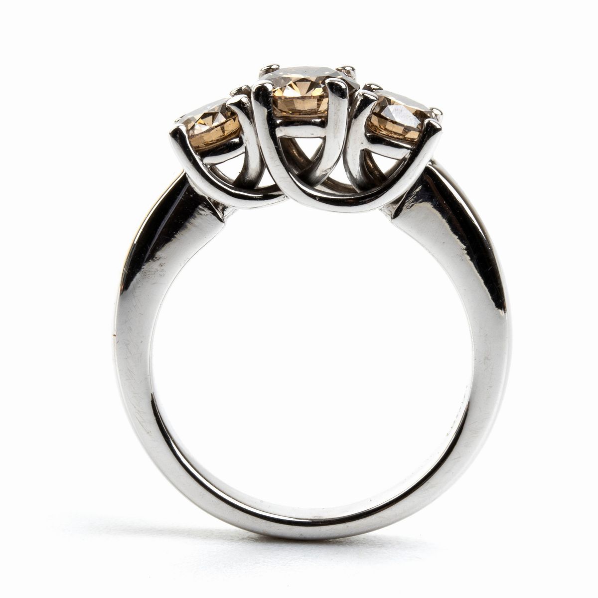 Anello Trilogy in Oro con Diamanti Brown