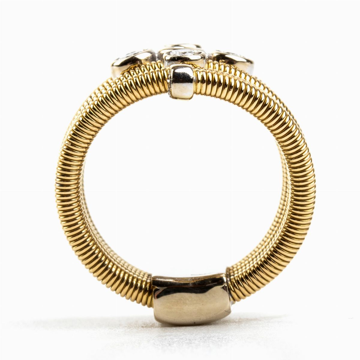 Anello in Oro con Diamanti