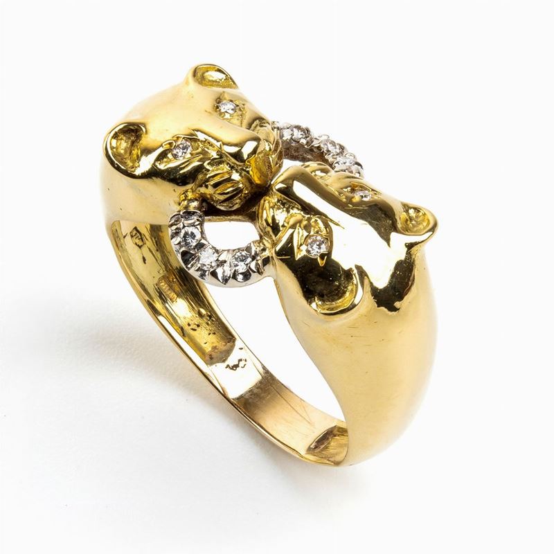 Anello con Coppia di Teste di Pantera in Oro e Diamanti