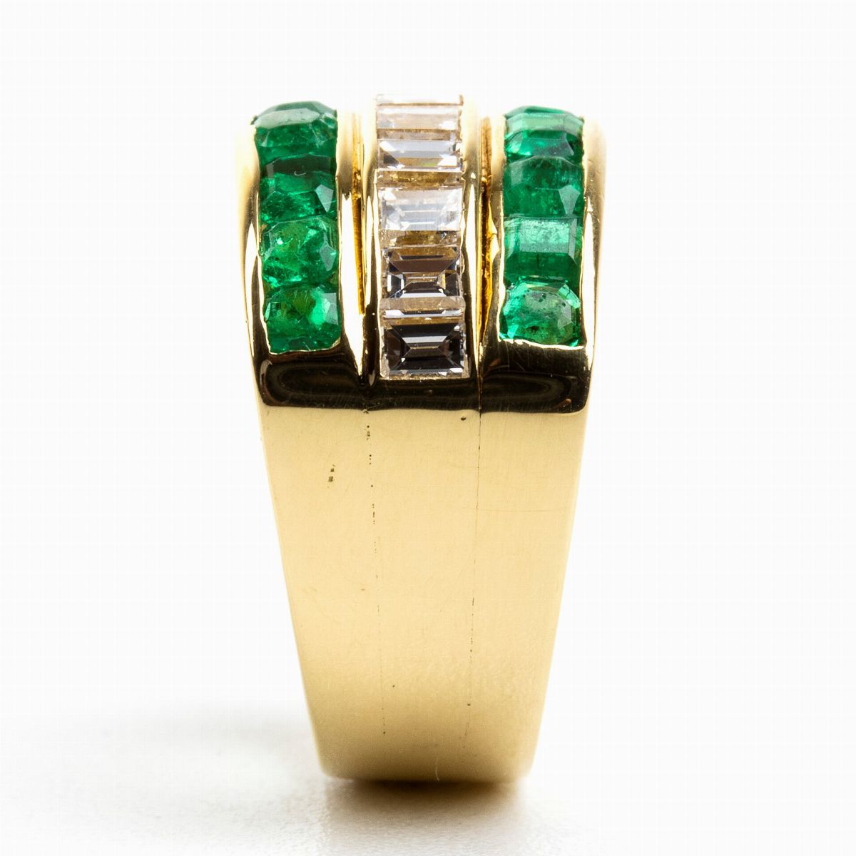 Anello in Oro Smeraldi e Diamanti