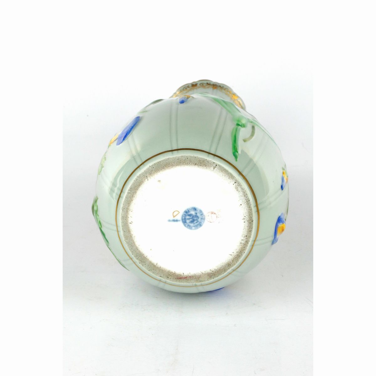 Vaso in Porcellana Policroma di Forma Periforme