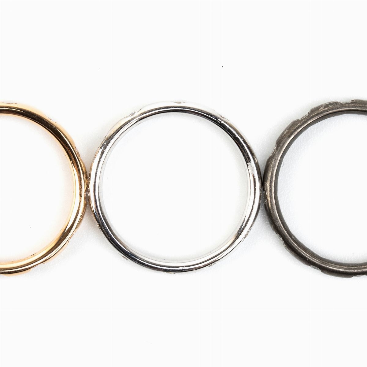 Pomellato, Collezione Lucciole: Anelli in Oro Titanio e Diamanti