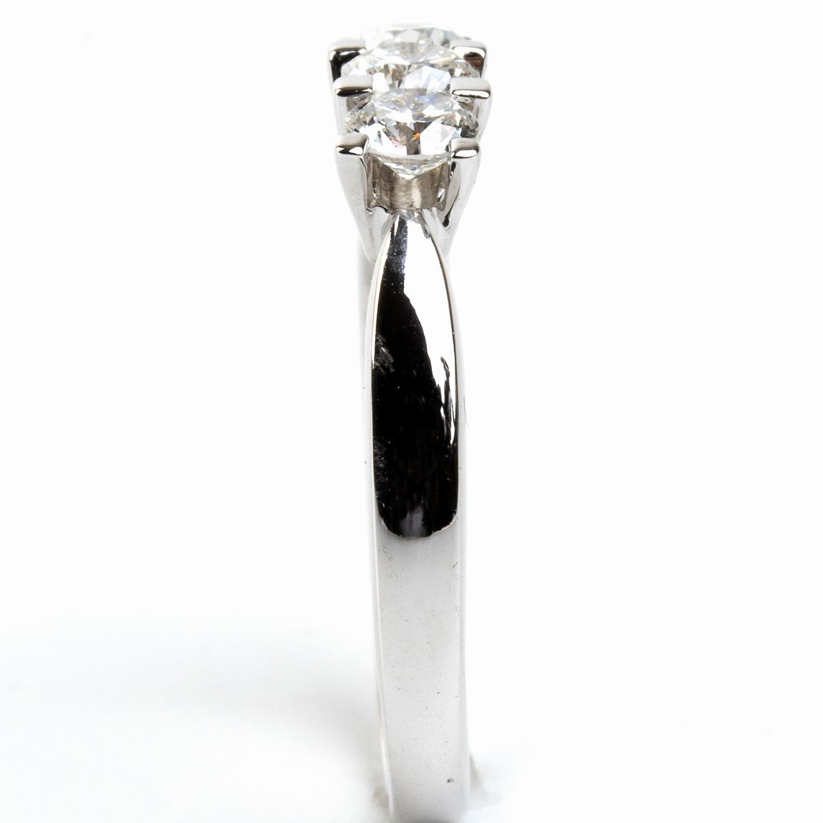 Anello Trilogy in Oro Bianco e Diamanti