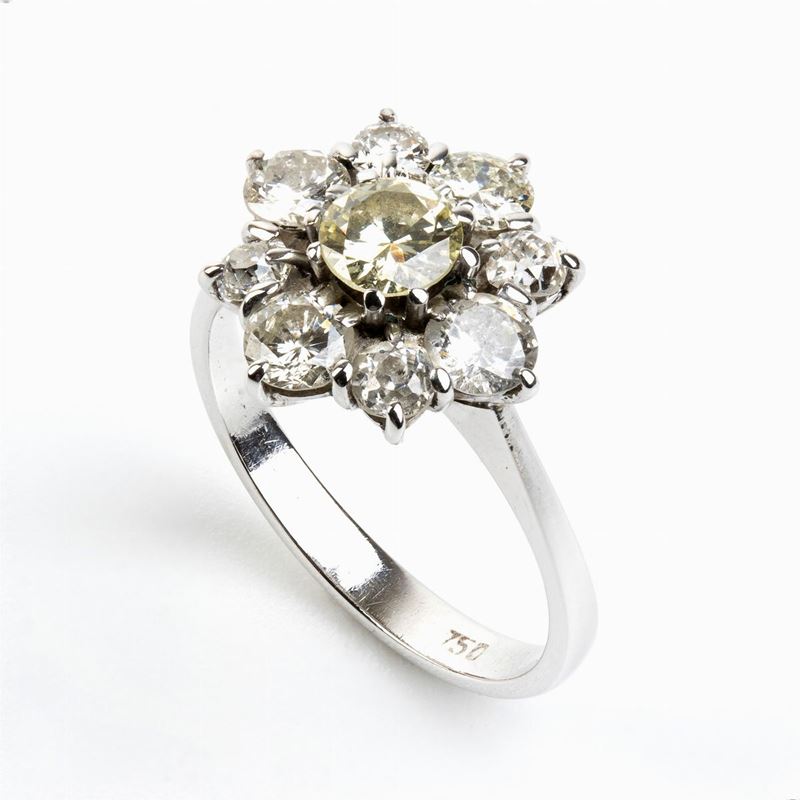 Anello a Fiore in Diamanti ed Oro Bianco