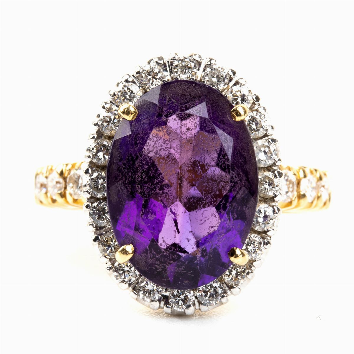 Anello in Oro con Ametista e Diamanti