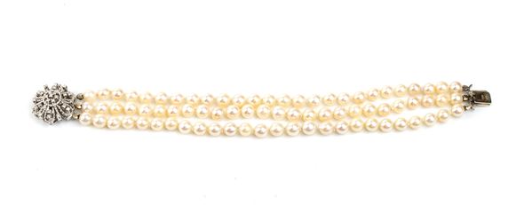 Diamond pearl gold bracelet 